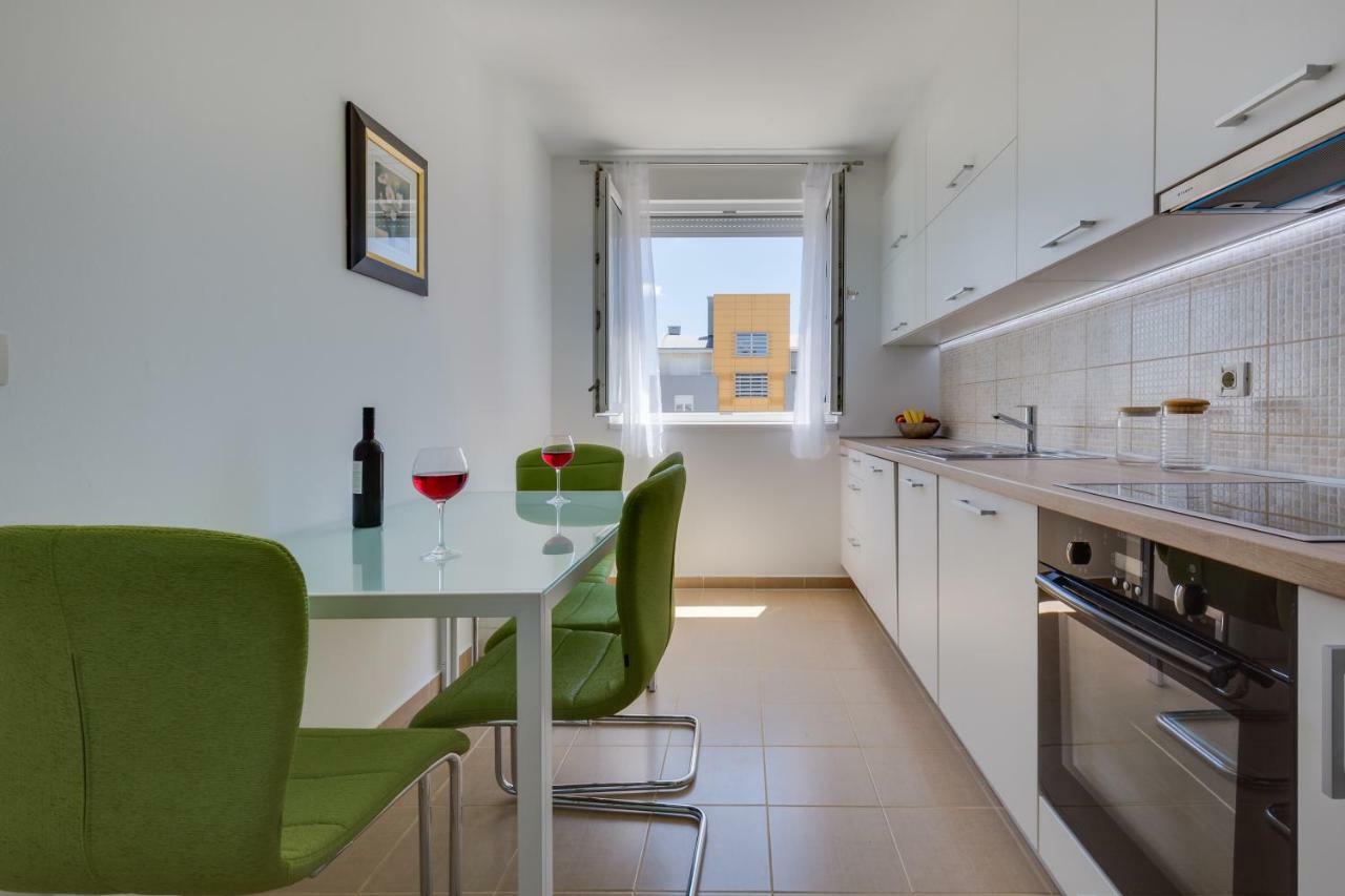 Apartment Pavic - Private Parking Zadar Buitenkant foto