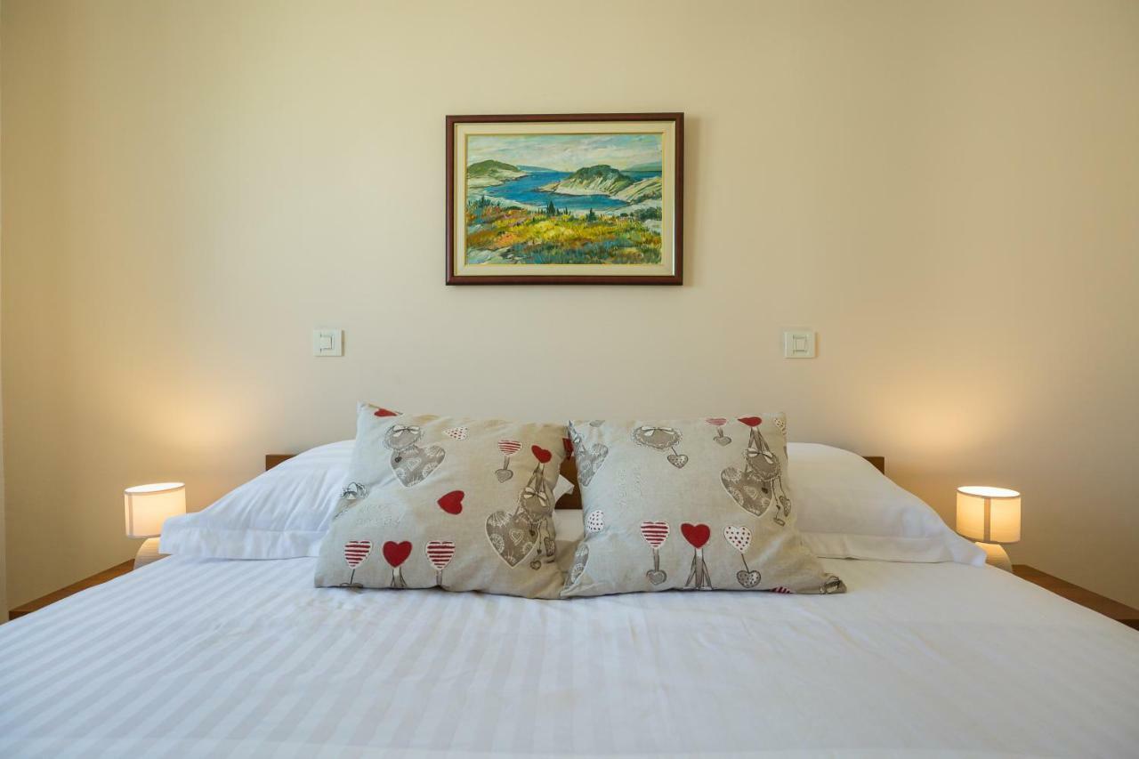 Apartment Pavic - Private Parking Zadar Buitenkant foto