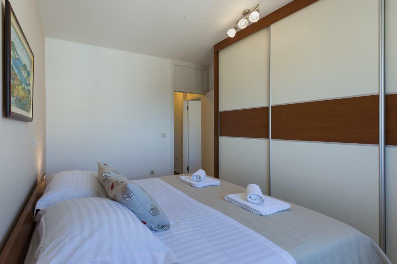 Apartment Pavic - Private Parking Zadar Buitenkant foto